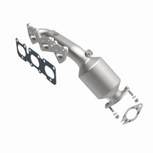 Load image into Gallery viewer, MagnaFlow Direct Fit Catalytic Converter 11-14 Hyundai Genesis V6-3.8L