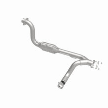 Load image into Gallery viewer, MagnaFlow Direct Fit Catalytic Converter 07-09 Chrysler/Dodge Aspen/Durango 5.7L Passenger Side