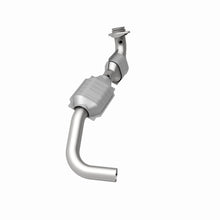 Load image into Gallery viewer, MagnaFlow Direct Fit Catalytic Converter 03 Lincoln Navigator 5.4L