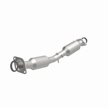 Load image into Gallery viewer, MagnaFlow Direct Fit Catalytic Converter OEM 2013-2017 Nissan Sentra Underbody