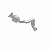 Load image into Gallery viewer, MagnaFlow Direct Fit Catalytic Converter 2007-2010 Q7 V6 3.6 OEM Underbody