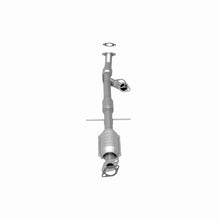 Load image into Gallery viewer, MagnaFlow Direct Fit Catalytic Converter 00 Hyundai Sonata 2.5L
