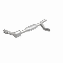 Load image into Gallery viewer, MagnaFlow Direct Fit Catalytic Converter 00-03 Ford Van 4.2L OEM