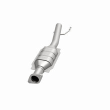Load image into Gallery viewer, MagnaFlow Direct Fit Catalytic Converter 05-09 Escape/Trib 3.0 Rear OE
