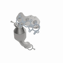 Load image into Gallery viewer, MagnaFlow Direct Fit Catalytic Converter 11-15 Sienna 3.5 Manifold