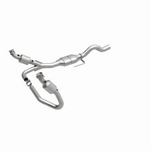 Load image into Gallery viewer, MagnaFlow Direct Fit Catalytic Converter 01-03 Dakota 3.9/5.9L