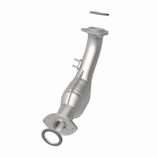 Load image into Gallery viewer, MagnaFlow Direct Fit Catalytic Converter 00-04 Toyota Tacoma 3.4L California
