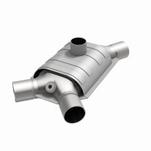 Load image into Gallery viewer, MagnaFlow Universal Catalytic Converter 2 Subaru