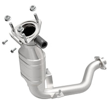 Load image into Gallery viewer, MagnaFlow Direct Fit Catalytic Converter 01-04 Escape 2.0 OEM