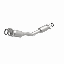 Load image into Gallery viewer, MagnaFlow Direct Fit Catalytic Converter 2009-2013 Cube 1.8 L Underbody