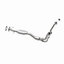 Load image into Gallery viewer, MagnaFlow Direct Fit Catalytic Converter 01-05 Chevy Blazer 4.3L 2WD
