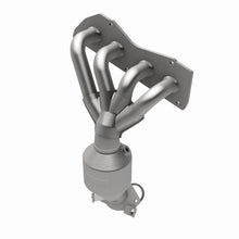 Load image into Gallery viewer, MagnaFlow Direct Fit Catalytic Converter 09 Toyota Venza 2.7L