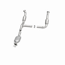 Load image into Gallery viewer, MagnaFlow Direct Fit Catalytic Converter Explorer 02-04 4.6L OEM