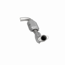 Load image into Gallery viewer, MagnaFlow Direct Fit Catalytic Converter 00-01 Ford F-150 4.6L 2wd