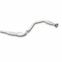 Load image into Gallery viewer, MagnaFlow Direct Fit Catalytic Converter 07-08 Express 2500 4.8L Driver Side