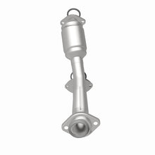 Load image into Gallery viewer, MagnaFlow Direct Fit Catalytic Converter 01-03 Highlander 3L rr OEM