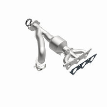 Load image into Gallery viewer, MagnaFlow Direct Fit Catalytic Converter 04-05 Mitsu Endeavor 3.8L