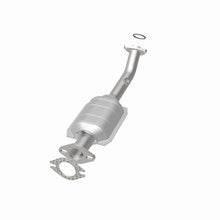 Load image into Gallery viewer, MagnaFlow Direct Fit Catalytic Converter 01-04 Pathfinder Driver Side Rear