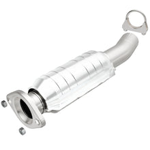 Load image into Gallery viewer, MagnaFlow Direct Fit Catalytic Converter 04 Toyota Sienna 3.3L