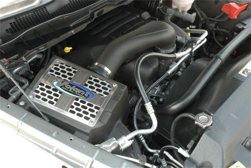 Volant 13-18 Dodge Ram 1500, 19-23 Classic 5.7 V8 PowerCore Closed Box Air Intake System - GTR Auto