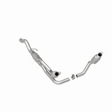 Load image into Gallery viewer, MagnaFlow Direct Fit Catalytic Converter 00-03 Dodge Dakota 4.7L 4WD (49 State)