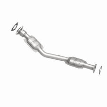 Load image into Gallery viewer, MagnaFlow Direct Fit Catalytic Converter 07-10 Saturn VUE 2.4L