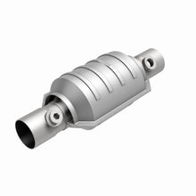 Load image into Gallery viewer, MagnaFlow Universal Catalytic Converter 2 Dual O2 Boss
