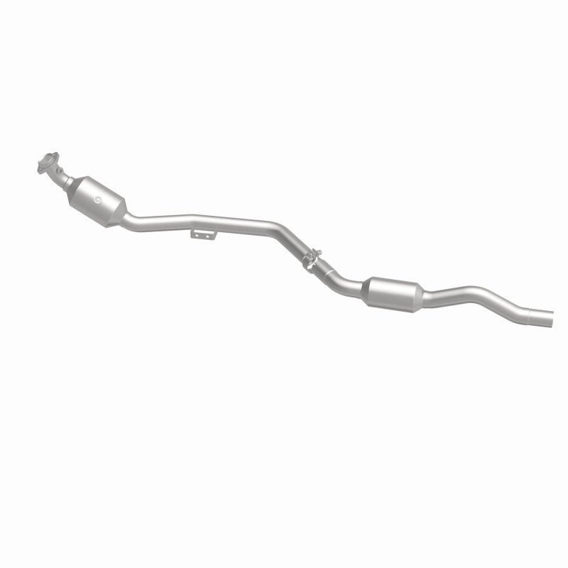 MagnaFlow Direct Fit Catalytic Converter OEM 2007 Mercedes-Benz E350 Underbody - 69.125in Length 5411666