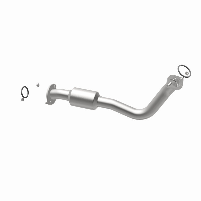 MagnaFlow Direct Fit Catalytic Converter 13-15 RAV4 2.5 Underbody