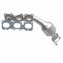 Load image into Gallery viewer, MagnaFlow Direct Fit Catalytic Converter 2009 Kia Borrego 3.8L Passenger Side