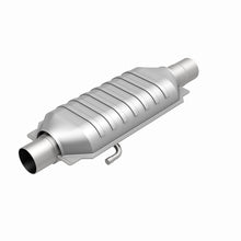 Load image into Gallery viewer, MagnaFlow Universal Catalytic Converter 3 W/Air