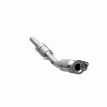 Load image into Gallery viewer, MagnaFlow Direct Fit Catalytic Converter 03-04 Pontiac Vibe 1.8L