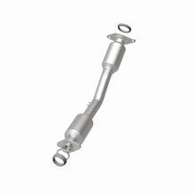 Load image into Gallery viewer, MagnaFlow Direct Fit Catalytic Converter 2009-2013 Cube 1.8 L Underbody
