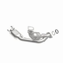 Load image into Gallery viewer, MagnaFlow Direct Fit Catalytic Converter 01-02 Mitsu Montero 3.5L