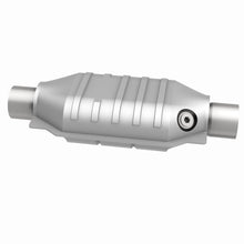 Load image into Gallery viewer, MagnaFlow Universal Catalytic Converter 2.25 W/O2 Boss