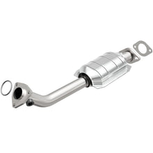 Load image into Gallery viewer, MagnaFlow Direct Fit Catalytic Converter 01-04 Pathfinder Passenger Side Rear 3.5L