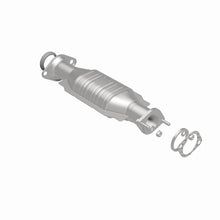 Load image into Gallery viewer, MagnaFlow Direct Fit Catalytic Converter 2003-2006 MONTERO 3.8 L Underbody