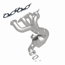 Load image into Gallery viewer, MagnaFlow Direct Fit Catalytic Converter 05-11 Volvo XC90 4.4L Rear