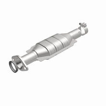 Load image into Gallery viewer, MagnaFlow Direct Fit Catalytic Converter 09-11 Ford Escape 3.0L