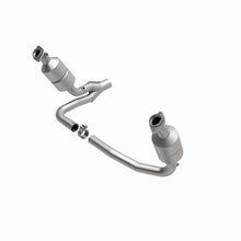Load image into Gallery viewer, MagnaFlow Direct Fit Catalytic Converter 04 Dakota 3.7/4.7 4WD OEM