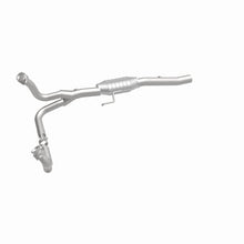 Load image into Gallery viewer, MagnaFlow Direct Fit Catalytic Converter 00-03 Durango 2WD OEM