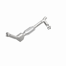 Load image into Gallery viewer, MagnaFlow Direct Fit Catalytic Converter 98 Ford Expedition 5.4L