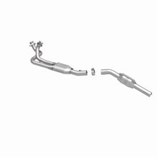 Load image into Gallery viewer, MagnaFlow Direct Fit Catalytic Converter 1996 Ford E-150 4.9L