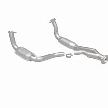 Load image into Gallery viewer, MagnaFlow Direct Fit Catalytic Converter 03-06 Chevy SSR 5.3/6.0 OEM