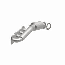 Load image into Gallery viewer, MagnaFlow Direct Fit Catalytic Converter 02-04 VW Passat 4.0L