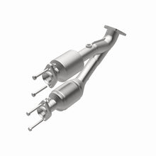 Load image into Gallery viewer, MagnaFlow Direct Fit Catalytic Converter 00-01 Cherokee 4L Front