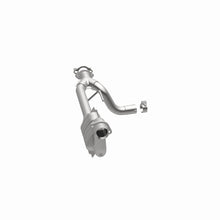 Load image into Gallery viewer, MagnaFlow Direct Fit Catalytic Converter 07-09 Chrysler/Dodge Aspen/Durango 5.7L Passenger Side