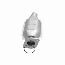 Load image into Gallery viewer, MagnaFlow Direct Fit Catalytic Converter 05-07 Ford Freestyle 3.0L