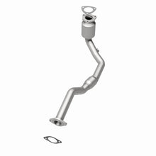 Load image into Gallery viewer, MagnaFlow Direct Fit Catalytic Converter 02-03 Saturn Vue 3.0L Front