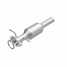 Load image into Gallery viewer, MagnaFlow Direct Fit Catalytic Converter 06 Focus ZX3 2.0/2.3L